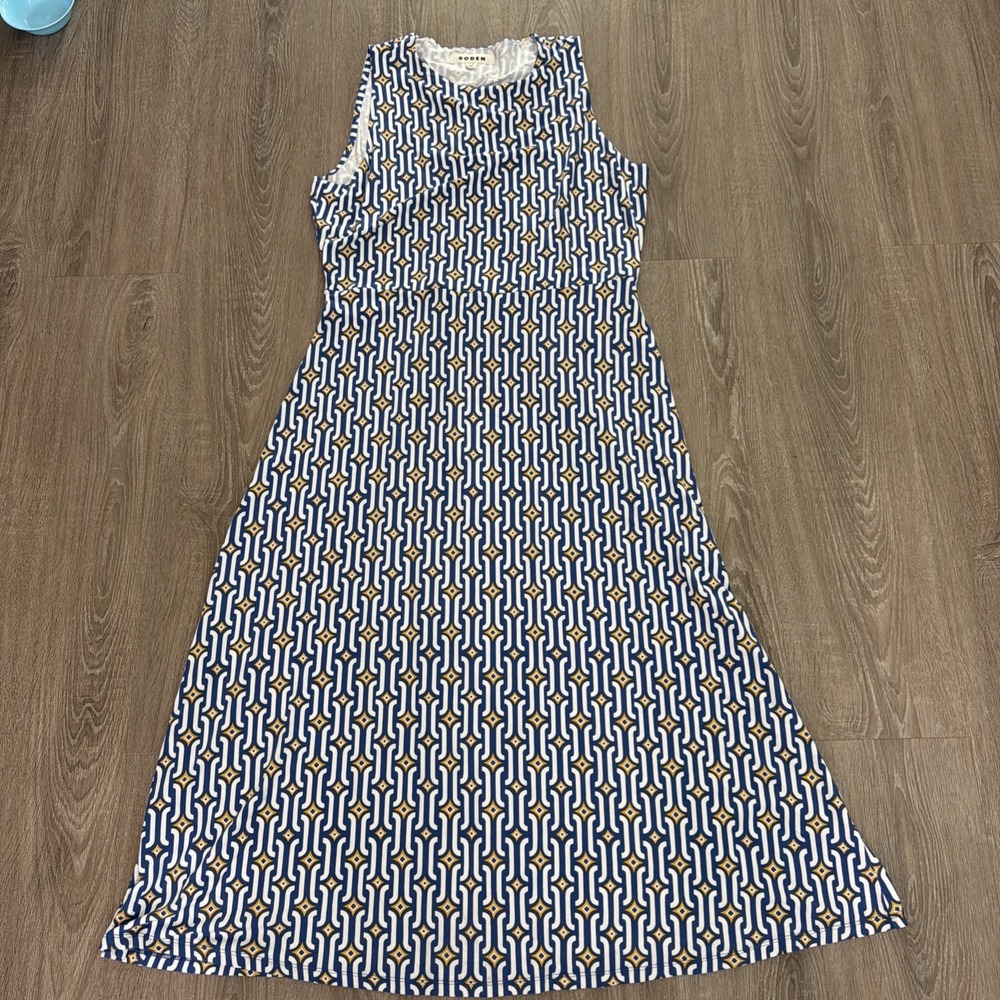 BODEN Summer‎ Dress sz 10 US Built in Bra Keyhole Back SOFT Knit Geo Blue A-line